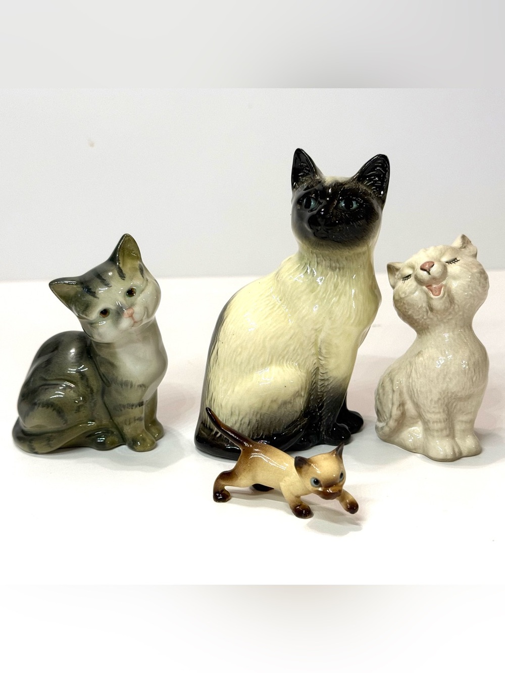 Vintage Beswick & Hagen-Renaker Ceramic Cat Figurines – Lot of 4